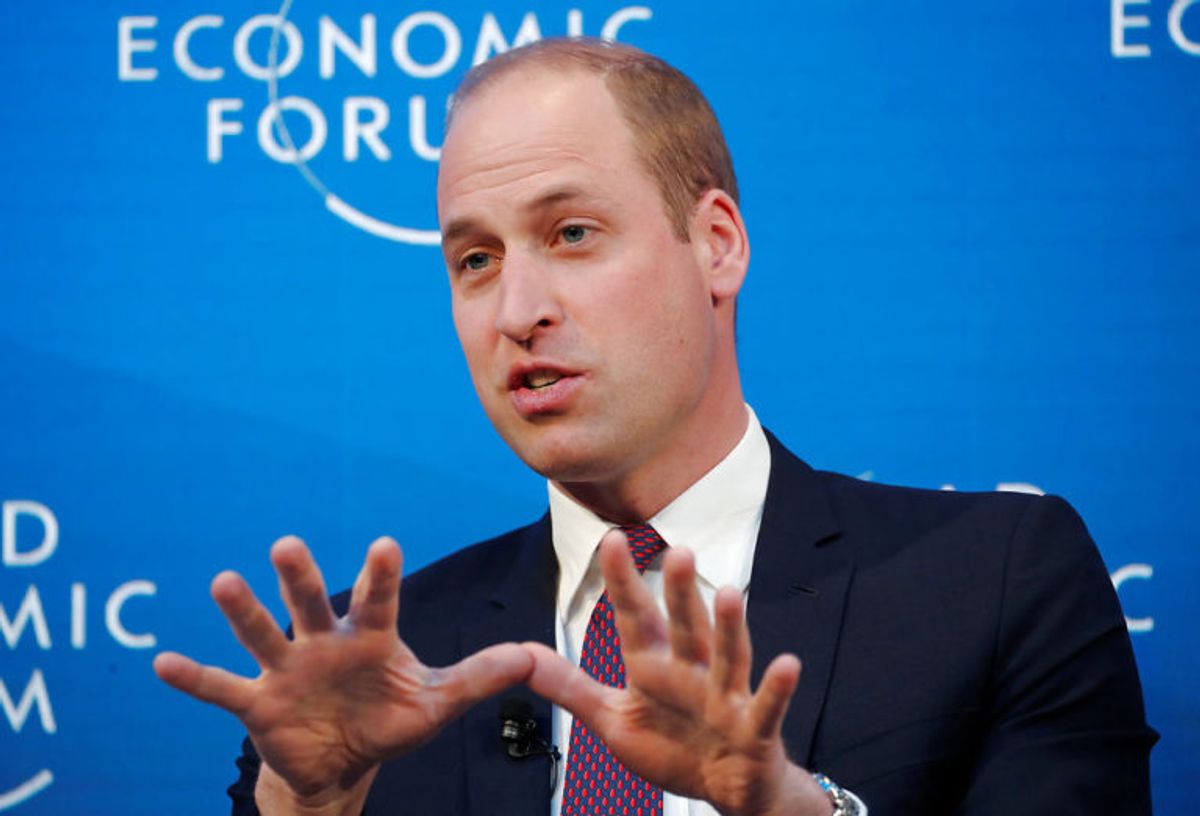 Prins William rager godt op i landskabet med sine 191 centimeter. Foto: Scanpix