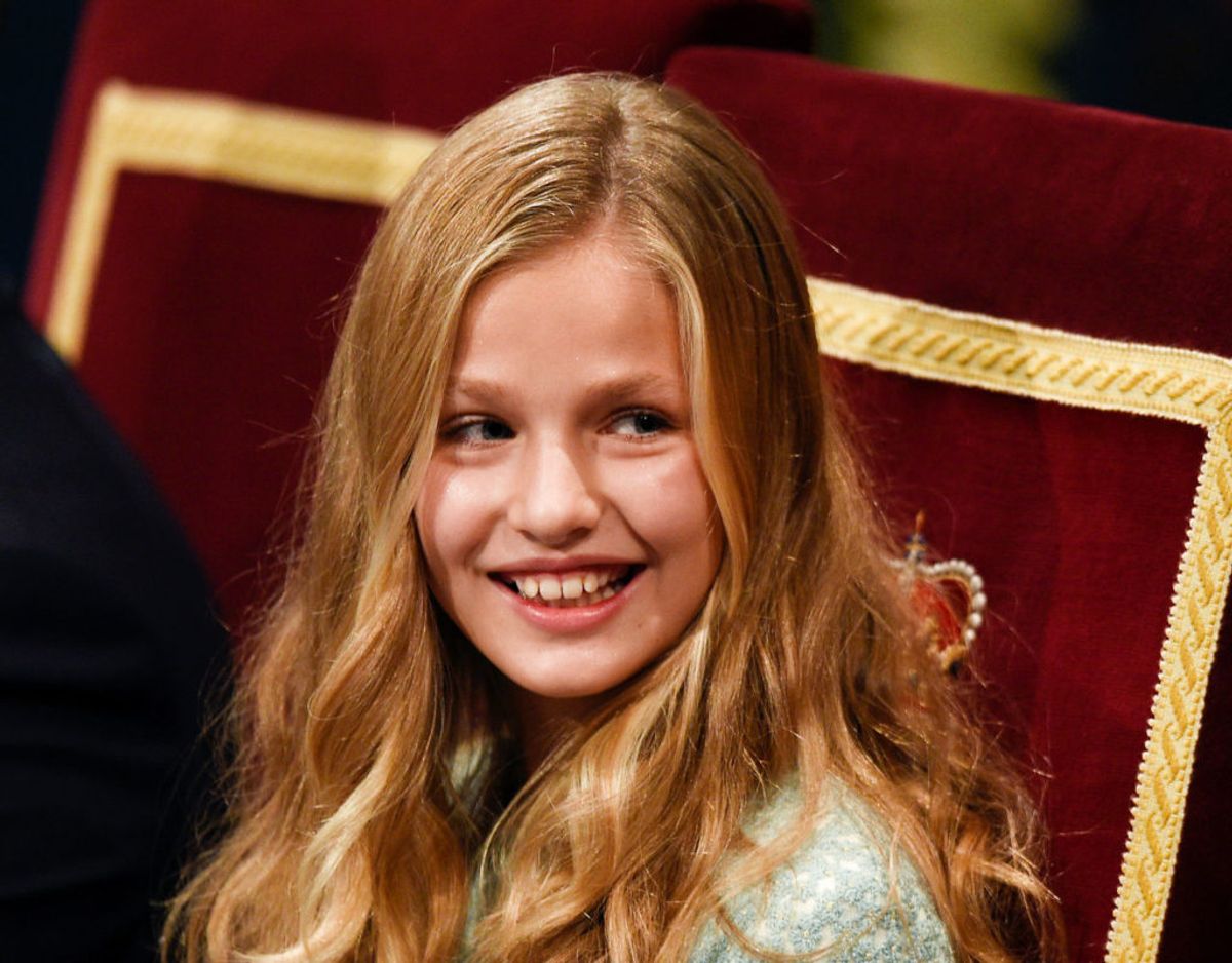 Spanske kronprinsesse Leonor er 15 år gammel. Hun står først i køen til at engang at tage over efter sin far kong Felipe 6. af Spanien. Klik videre for flere billeder. Foto: Scanpix/REUTERS/Eloy Alonso