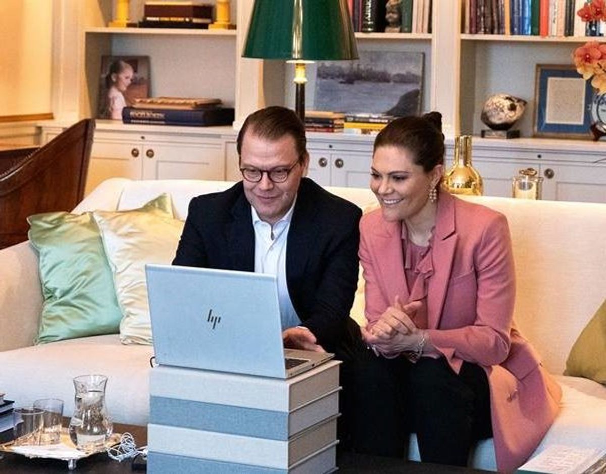 Kronprinsesse Victoria og prins Daniel var med fra Haga Slott i Stockholm. Foto: Sara Friberg/Kungl. Hovstaterna.