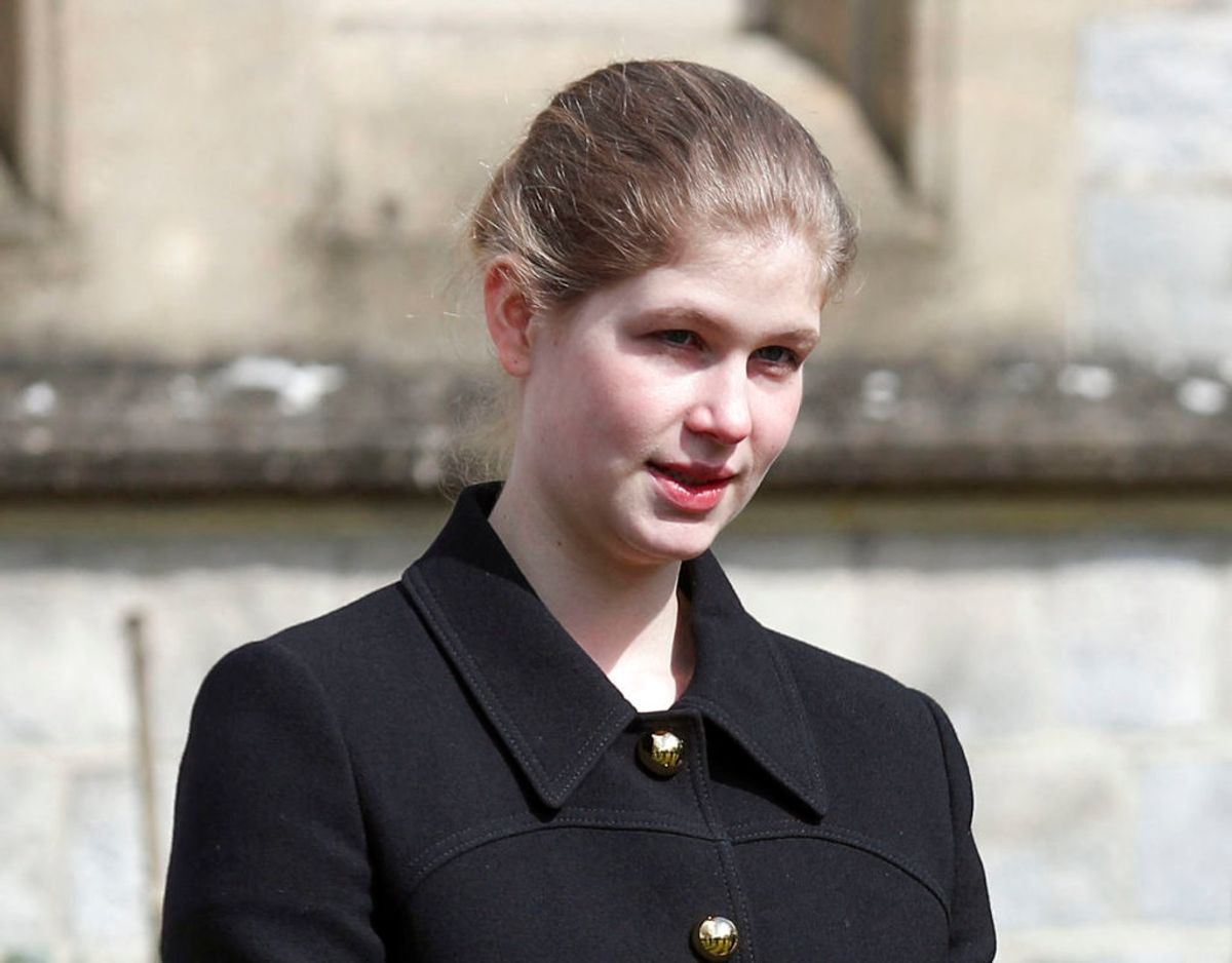 Lady Louise Windsor er blevet begunstiget med en helt særlig arv efter sin netop afdøde farfar, prins Philips. Han har betænkt hende med sin sort-grønne karet og de to Fell ponyer Balmoral Nevis og Notlaw Storm. Foto: Scanpix/Steve Parsons / POOL / AFP