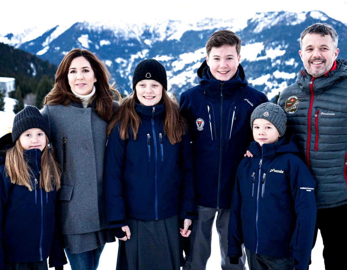 Kronprinsfamilien ses her i forbindelse med børnenes skolestart på Lemania-Verbier International School i Verbier, Schweiz, mandag den 6. januar 2020. Foto: Scanpix/Ida Guldbæk Arentsen/Ritzau