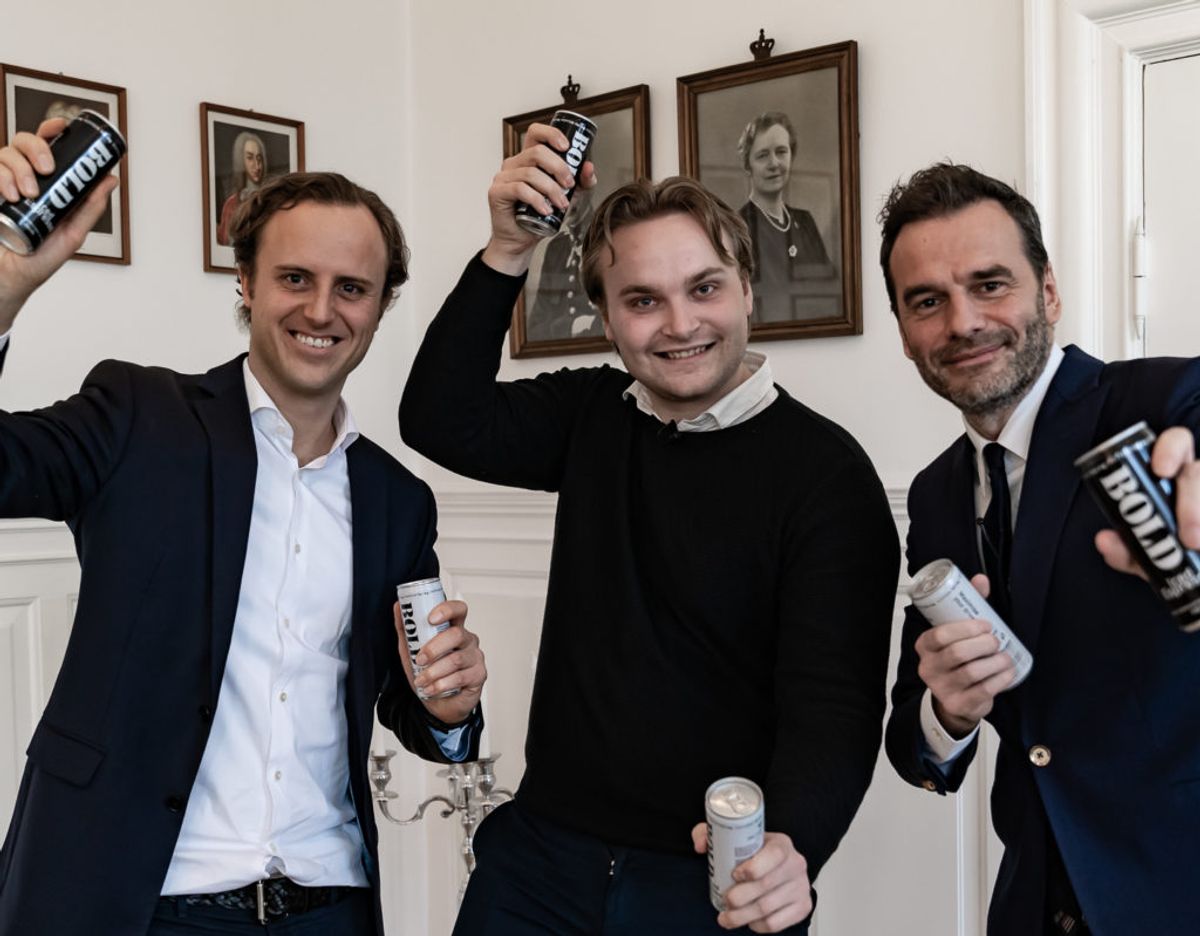 Investor Christian Arnstedt (TV), BOLD’s direktør Lasse Søkilde i midten og investor Jesper Buch (TH). Foto: Lange PR