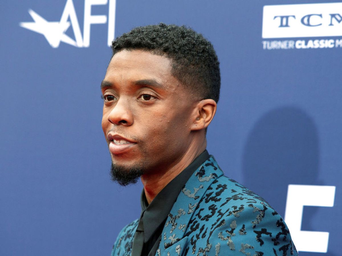 Den afdøde skuespiller Chadwick Boseman modtager posthumt prisent for Bedste Mandlige SKuespiller ved dette års Golden Globes. Foto: Scanpix.