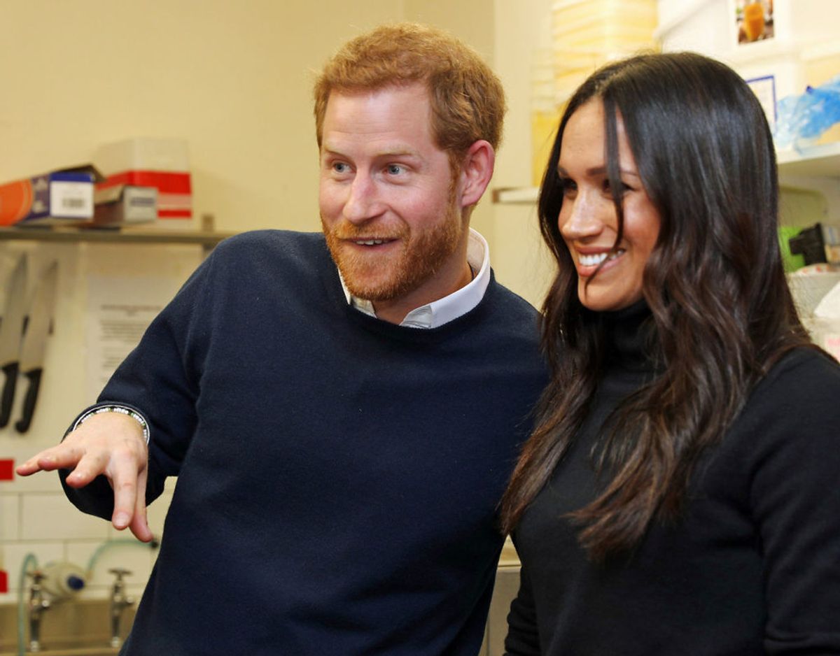 En gruppe unge poesielever fik sig lørdag noget af en overraskelse, da Harry og Meghan pludselig dukkede op på deres skærme midt i den virtuelle undervisning. Klik videre for flere billeder. Foto: Scanpix/REUTERS/Owen Humphreys/Pool