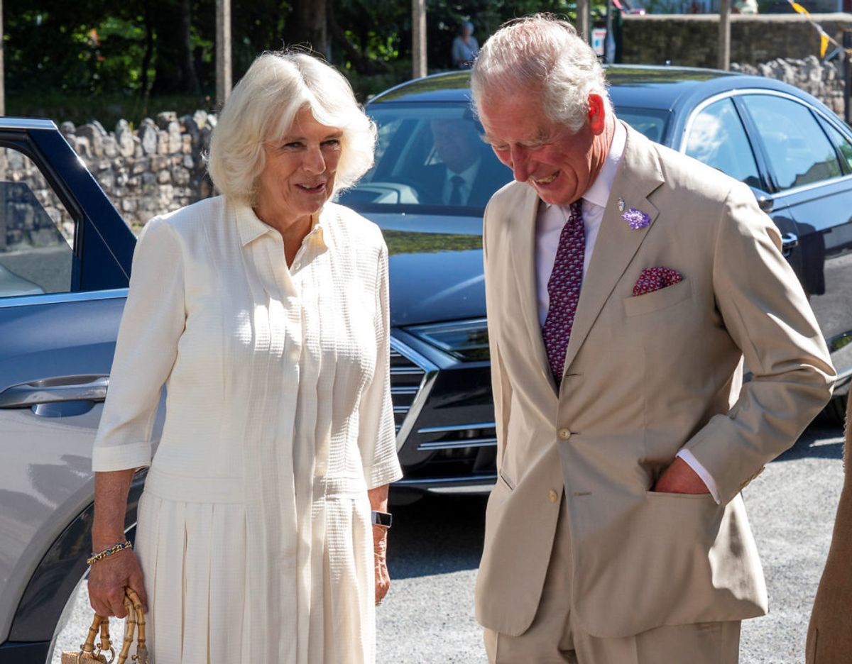Prins Charles og hertuginde Camilla, der er blevet henholdsvis 72 og 73 år gamle, har nu påbegyndt deres vaccination mod covid-19. Klik videre for flere billeder. Foto: Scanpix/Arthur Edwards/Pool via REUTERS