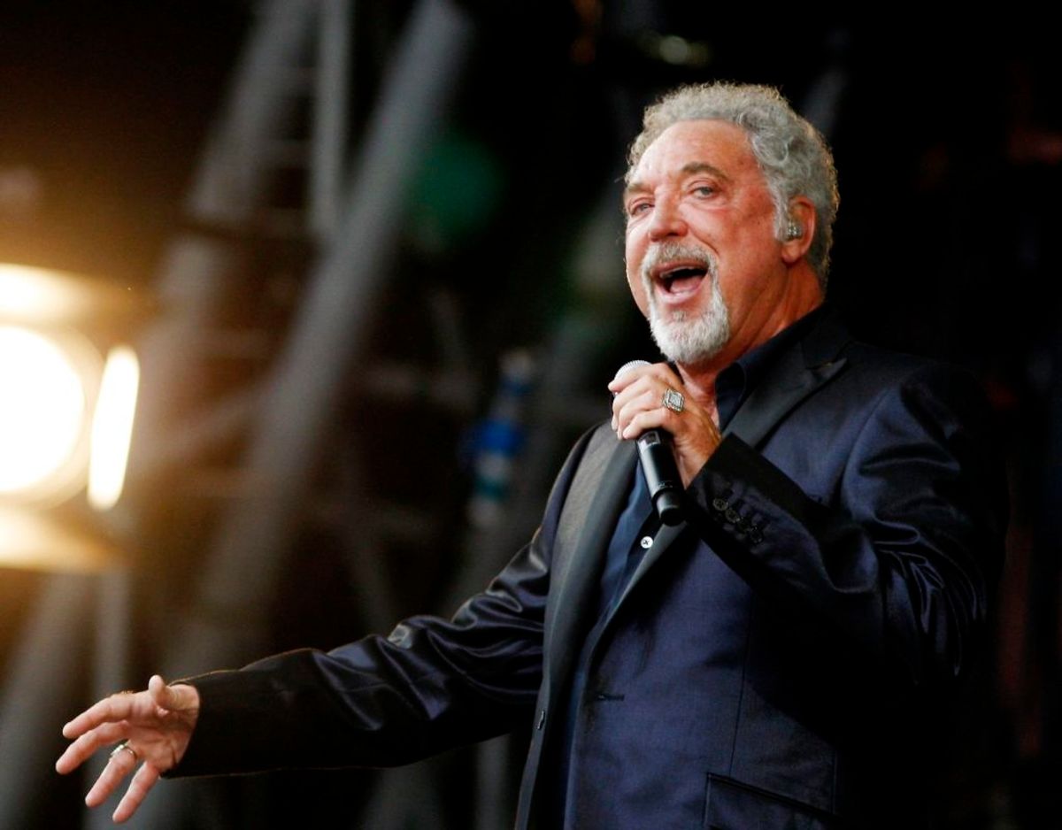Tom Jones kunne den 7. juni 2020 fejre sin 80 års fødselsdag. Foto: Scanpix/REUTERS/Luke MacGregor