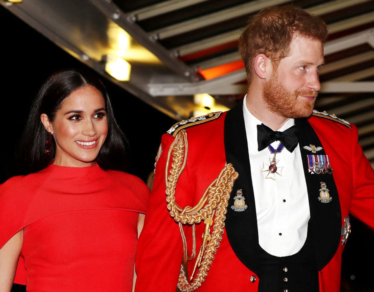 Blot en måneds tid efter Archies fødsel fik hans fødselsattest et noget mere royalt islæt. På ordre fra dronningen i øvrigt. Klik videre for flere billeder. Foto: Scanpix/REUTERS/Simon Dawson/Pool/File Photo