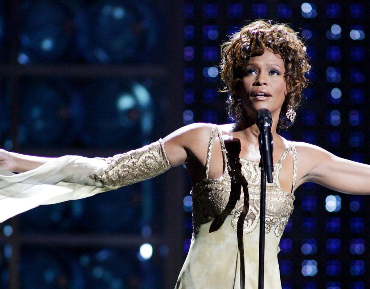 Whitney Houston, der hittede stort med Dolly Parton nummeret ‘I Will Allways Love You’. Klik videre i galleriet for flere billeder. Foto: Scanpix/REUTERS/Ethan Miller/Files