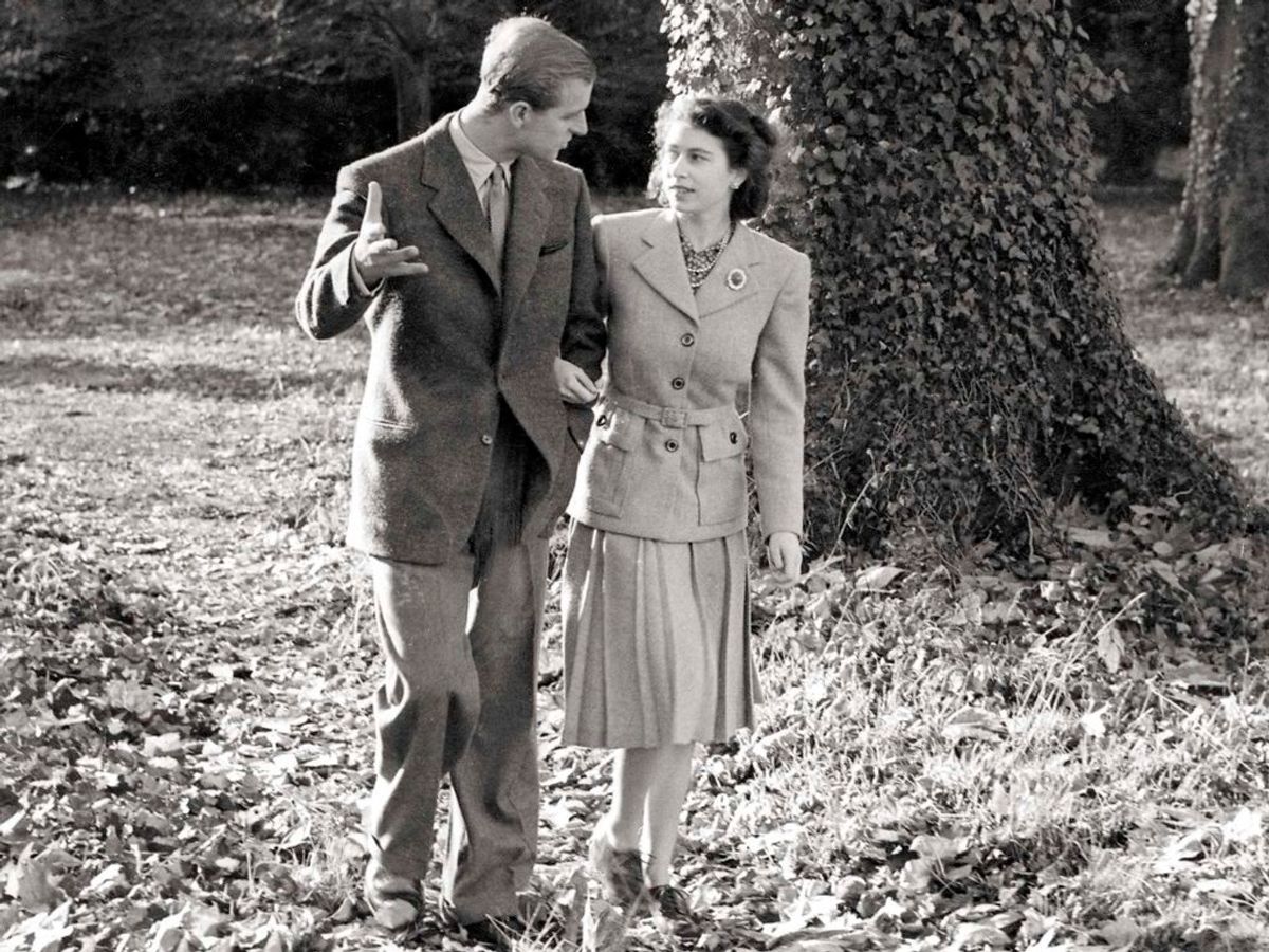 Parret holdt deres bryllupsrejse i det sydlige England hos prins Philips onkel. Foto: REUTERS/ The Royal Collection/Handout