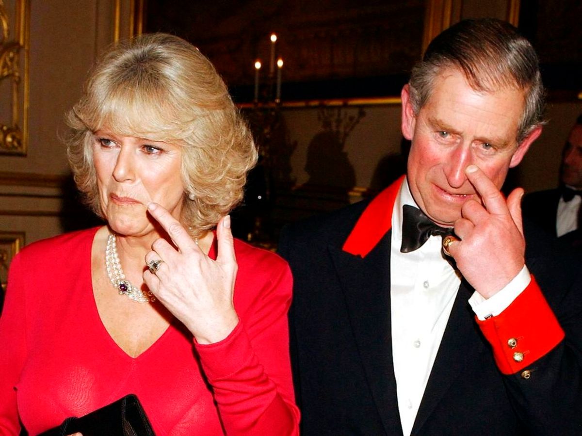 Senere er det kommet frem, at prins Charles hele tiden havde et forhold til Camilla Parker Bowles, som han giftede sig med senere. Foto: REUTERS/John Stillwell/Pool