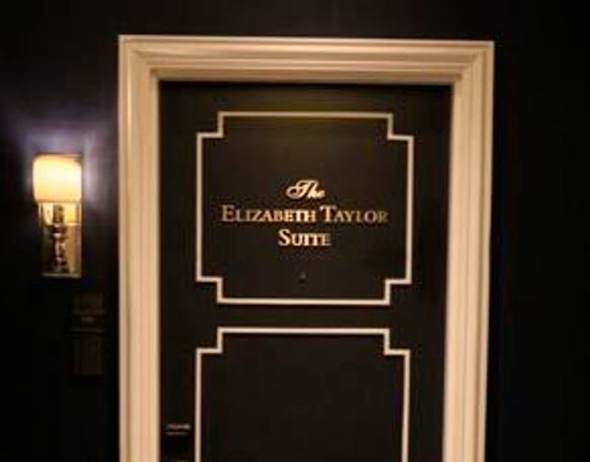 Også skuespilleren Elizabeth Taylor har haft et værelse på hotellet. Foto: Kaminski Auctions/ Waldorf Astoria