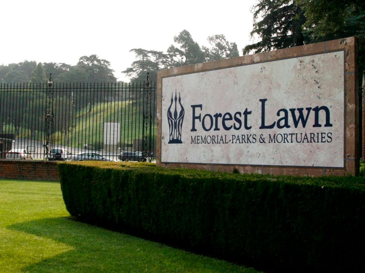 Den 24. juli blev Naya Rivera bisat ved Forest Lawn Memorial Park i Los Angeles. Foto: REUTERS/Fred Prouser