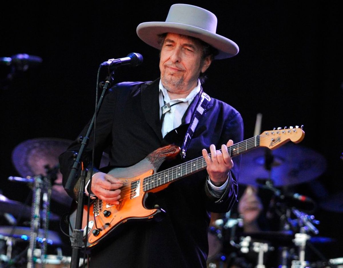Bob Dylan er en gammel knejt, men nu har han da rekorden som den ældste nummer 1 indtil videre. Foto: Scanpix