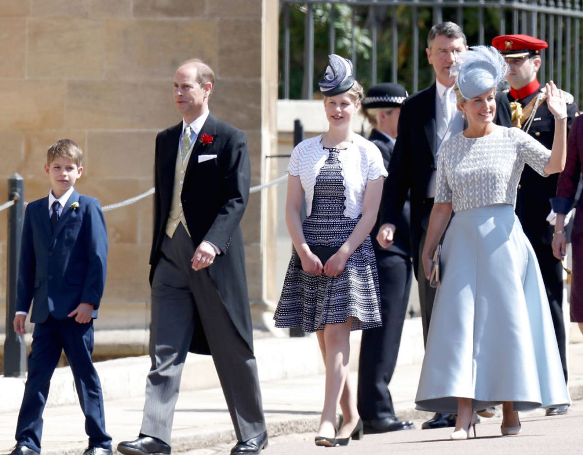 Grevinde Sophie og prins Edward James forbereder deres to børn – lady Louise Windsor (16 år) og vicegreve James (12 år) – på et liv som ‘næsten private’. Derfor benytter børnene heller ikke titlerne ‘kongelige højheder’. Foto: Scanpix/Chris Jackson/Pool via REUTERS