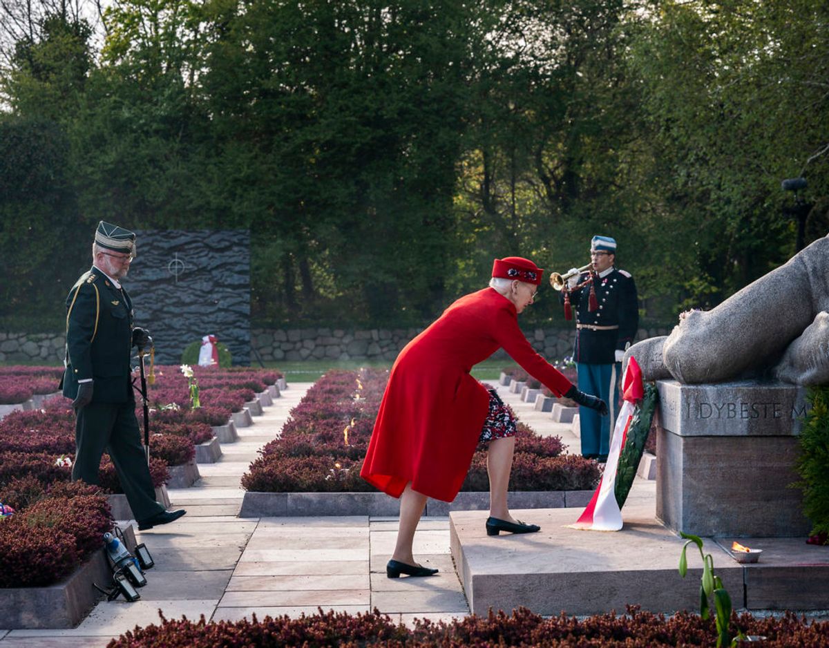 Kongehuseksperten mener, at de royale kun deltager i de arrangementer, der overholder myndighedernes retningslinjer, ligesom 75-års fejringen af befrielsen i Mindelunden. Foto: Ida Marie Odgaard/Ritzau Scanpix