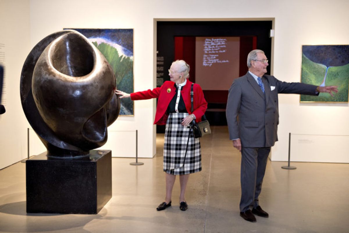 I 2013 åbnede udstillingen “Pas de deux royal – et kunstnerisk møde” på kunstmuseet Aros. Udstillingen omfattede 150 værker, som dronning Margrethe og prins Henrik stod bag. (Arkivfoto) Foto: Henning Bagger/Scanpix