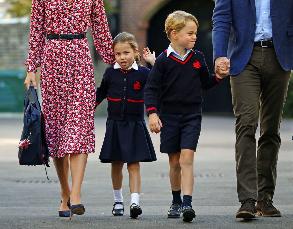 Skolen er er lukket på grund af corona-pandemien og prins George og prinsesse Charlotte skal derfor alligevel have fjernundervisning. Klik videre for flere billeder. Foto: Scanpix/ Aaron Chown/Pool via REUTERS