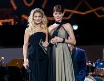 Vild med dans-værter gav seerne en opsang