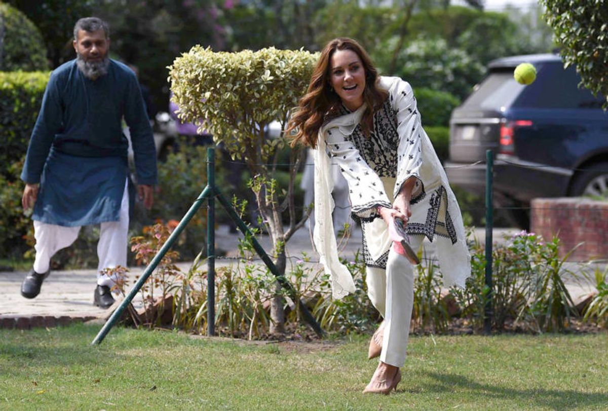 Kate og William har haft travle dage i Pakistan. KLIK VIDERE OG SE FLERE BILLEDER. Foto: Scanpix