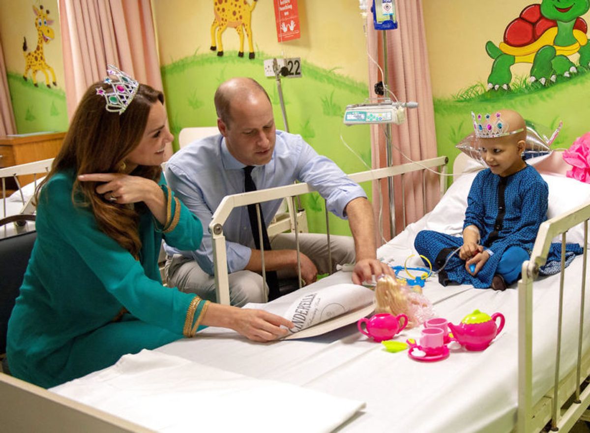 Kate og William har haft travle dage i Pakistan. KLIK VIDERE OG SE FLERE BILLEDER. Foto: Scanpix