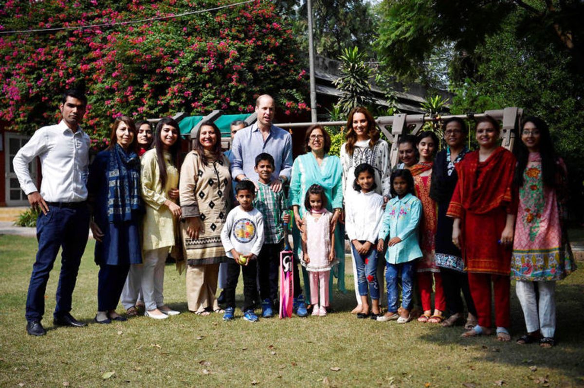 Kate og William har haft travle dage i Pakistan. KLIK VIDERE OG SE FLERE BILLEDER. Foto: Scanpix