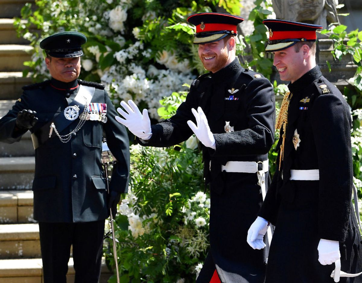 Ikke alle er lige begejstrede for den fødselsdagshilsen, prins William sendte til sin bror søndag. Klik videre for flere billeder. Foto: Scanpix/Ben STANSALL/Pool via REUTERS