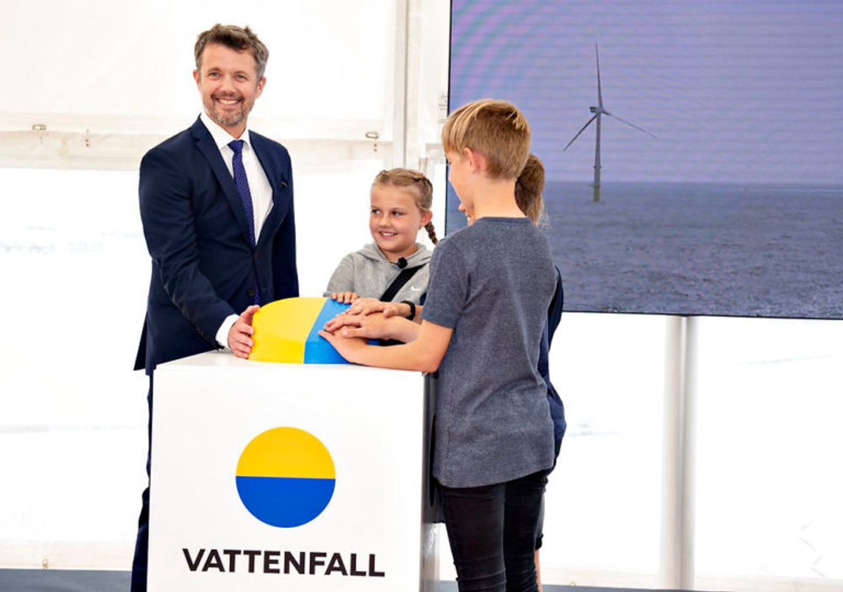 Kronprins Frederik var med, da den store havmøllepark blev åbnet. Foto: Foto: Henning Bagger/Ritzau Scanpix. KLIK for mere.