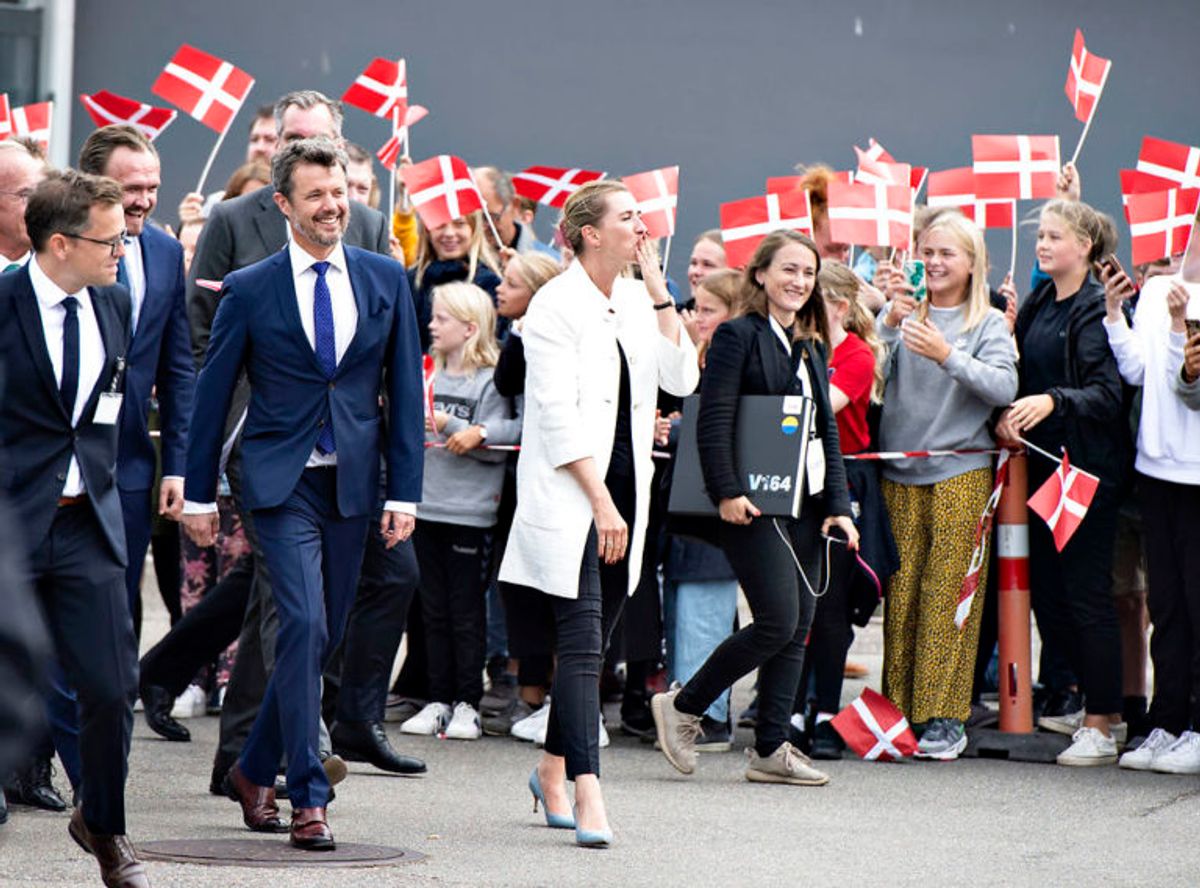 Kronprins Frederik var med, da den store havmøllepark blev åbnet. Foto: Foto: Henning Bagger/Ritzau Scanpix. KLIK for mere.