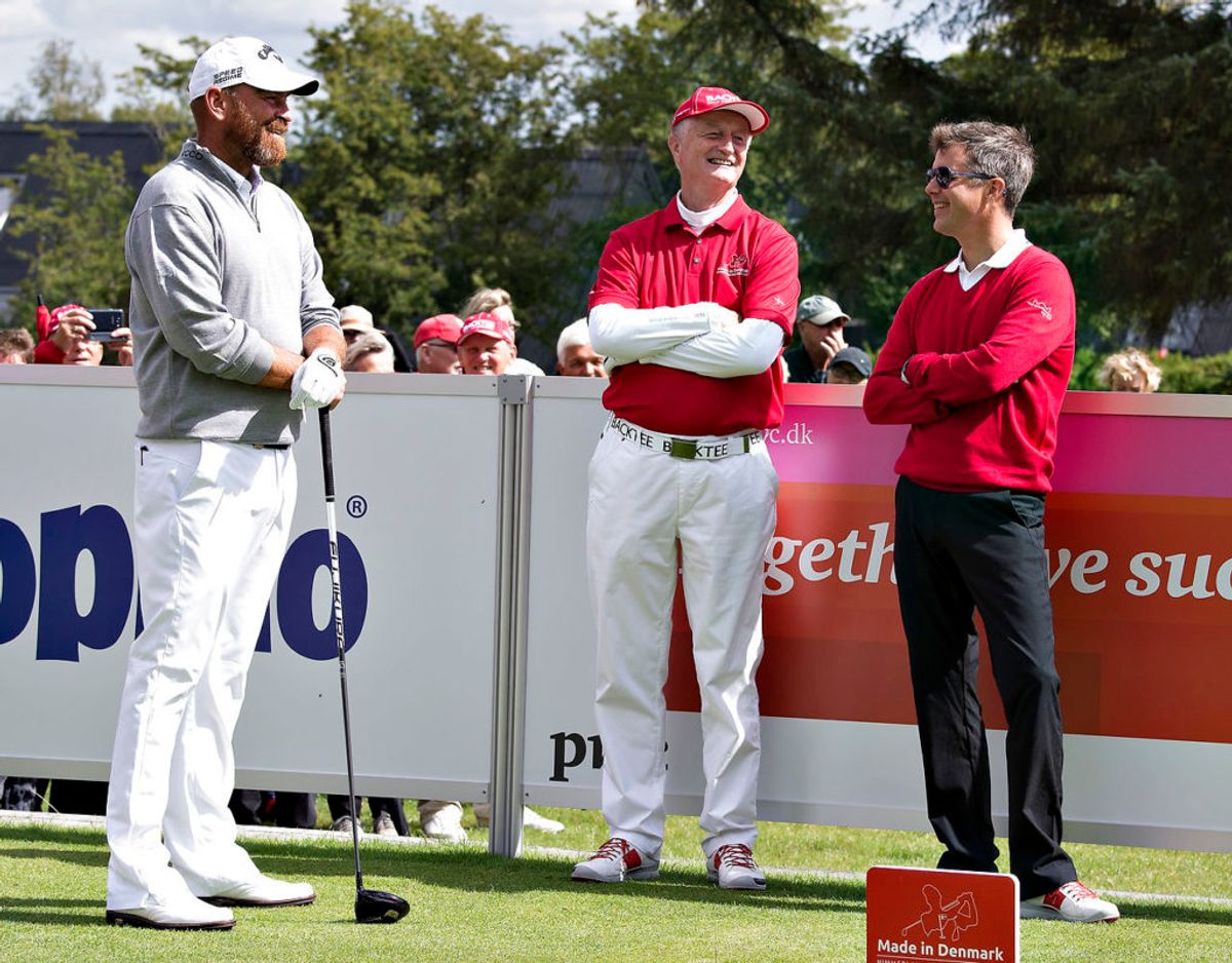 Også kronprins Frederik har flere gange mødt Lars Larsen, her er det ved golfturneringen MADE IN DENMARK, hvor han spillede en runde med Thomas Bjørn, Tom Kristensen og Lars Larsen. Arkivfoto: Scanpix.