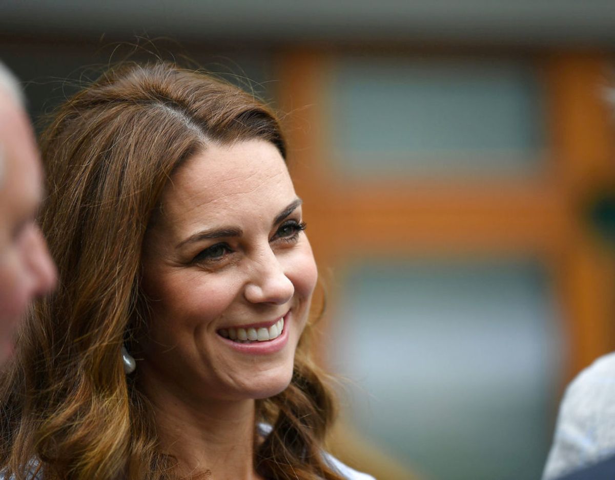 En venligt ment fødselsdagshilsen fra hertuginde Kate til svigerinden, hertuginde Meghan, har sat sindene i kog i Storbritannien. Klik videre i galleriet for flere billeder. Foto: Scanpix/Jones/Pool via REUTERS