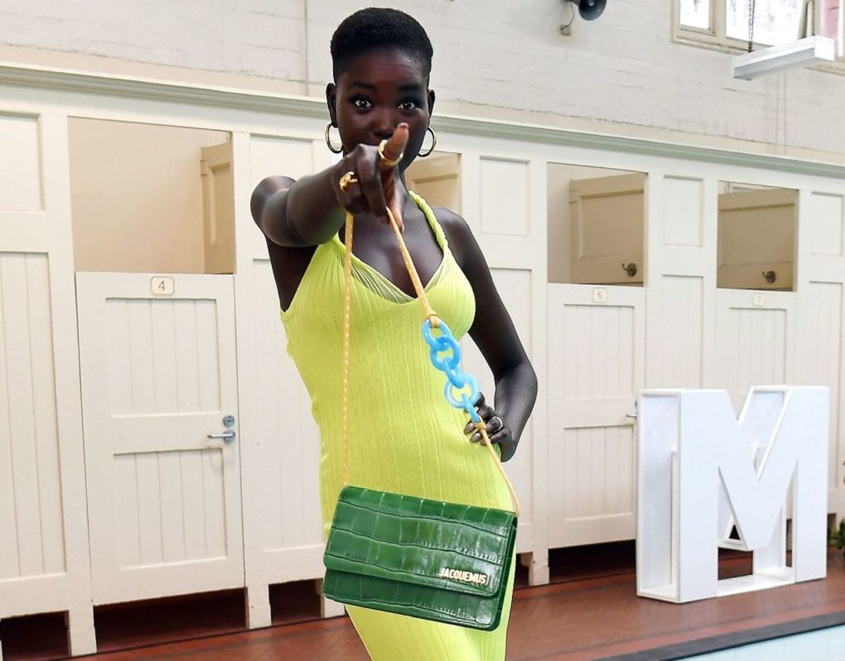 Modellen Adut Akech er med på forsiden, fordi hun er født i en flygtningelejr. Hun har siden kæmpet for flygtninges rettigheder og har samarbejdet med FN. Foto: Scanpix