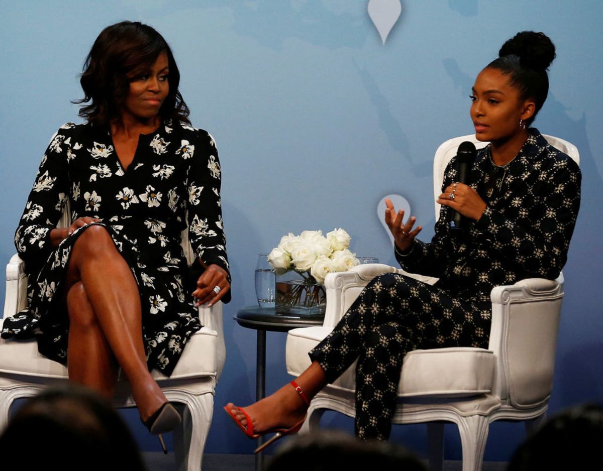 Skuespiller Yara Shahidi var under den seneste amerikanske valgkamp med til at få unge til at stemme. Noget hun blev anerkendt for at Michelle Obama. Foto: Scanpix