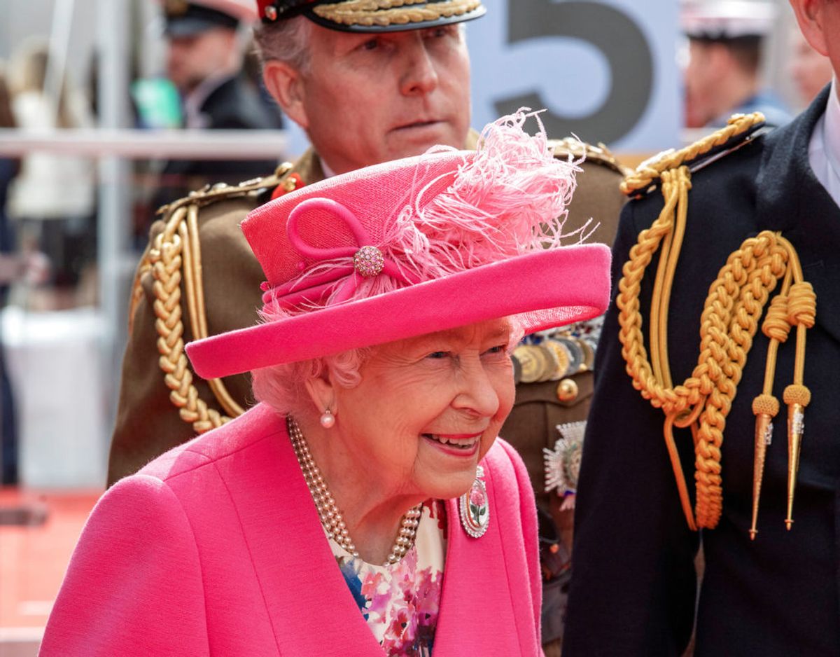 Trods sine 93 år passer dronning Elizabeth stadig sine royale pligter. Foto: Scanpix/Jack Hill/Pool via Reuters