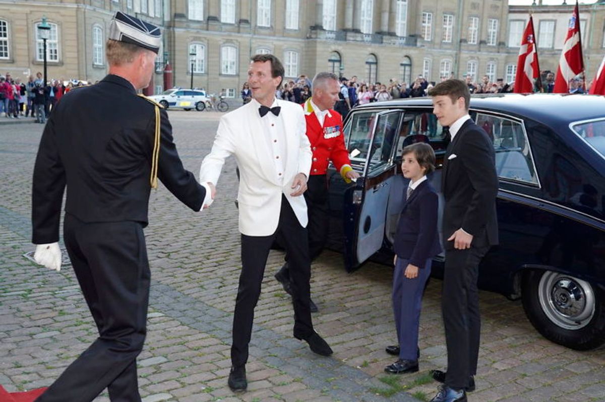 Prins Joachim og hans familie ankommer til en middag i anledning af sin 50-års fødselsdag i Christian VII’s Palæ, Amalienborg i København, fredag den 7. juni 2019. Det er dronning Margrethe er vært for middagen. Foto: Martin Sylvest/Ritzau Scanpix