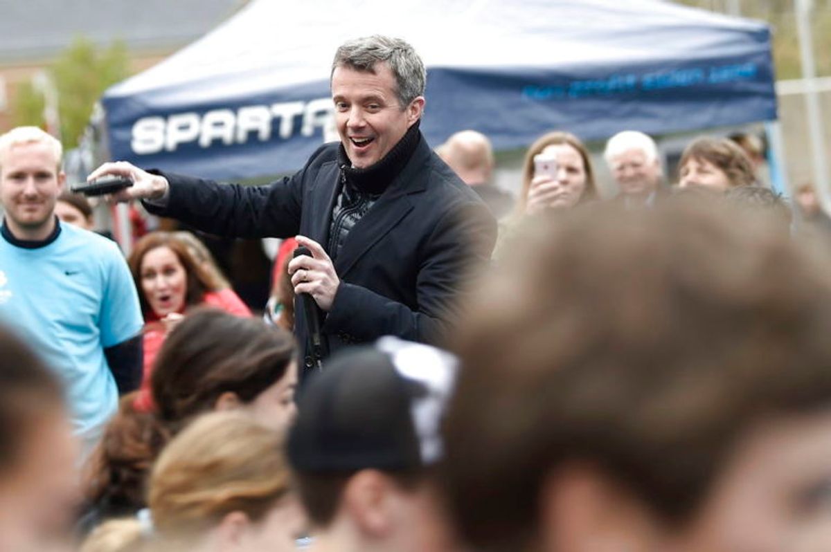 Kronprins Frederik deltager i Skole OL på Østerbro Stadion i København, onsdag den 8. maj 2019. Her sammen med Københavns overborgmester Frank Jensen. KLIK VIDERE FOR FLERE BILLEDER. (Foto: Liselotte Sabroe/Scanpix 2019)