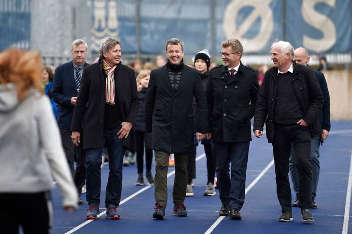 Kronprins Frederik deltager i Skole OL på Østerbro Stadion i København, onsdag den 8. maj 2019. Her sammen med Københavns overborgmester Frank Jensen. KLIK VIDERE FOR FLERE BILLEDER. (Foto: Liselotte Sabroe/Scanpix 2019)
