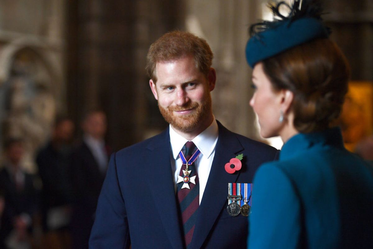 Prins Harry og hertuginde Kate deltog sammen i en gudstjeneste i London. Foto: Jeremy Selwyn/Scanpix.