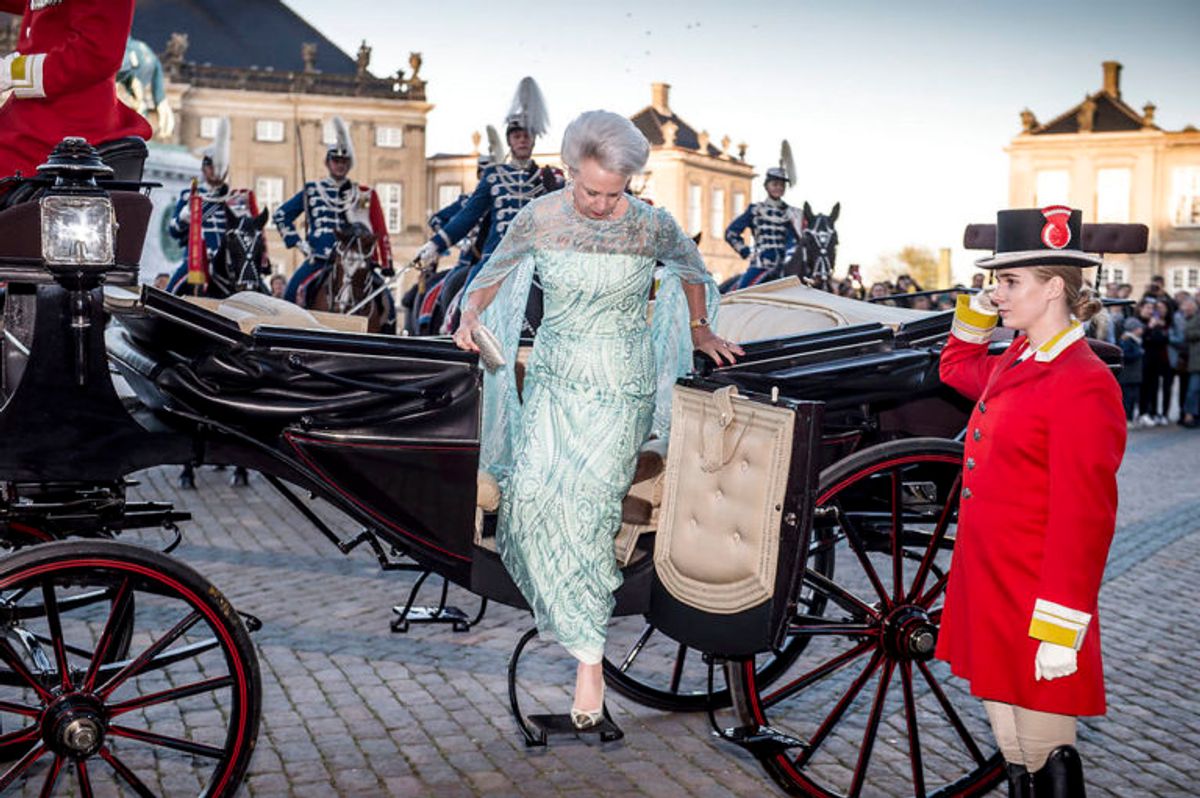 Prinsesse Benedikte ankommer i karet til sin 75 års fødselsdag, hvor der afholdes middag i anledning af prinsesse Benediktes 75-års fødselsdag på Amalienborg i København, mandag den 29. april 2019.. (Foto: Mads Claus Rasmussen/Ritzau Scanpix)