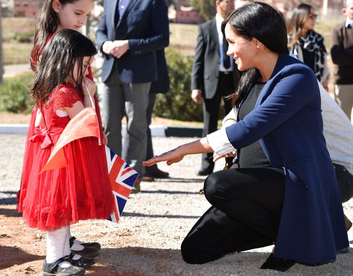 Ifølge Express foretager Meghan sig alt for mange rejser rundt i verden under graviditeten. Foto: Tim Rooke/Scanpix.