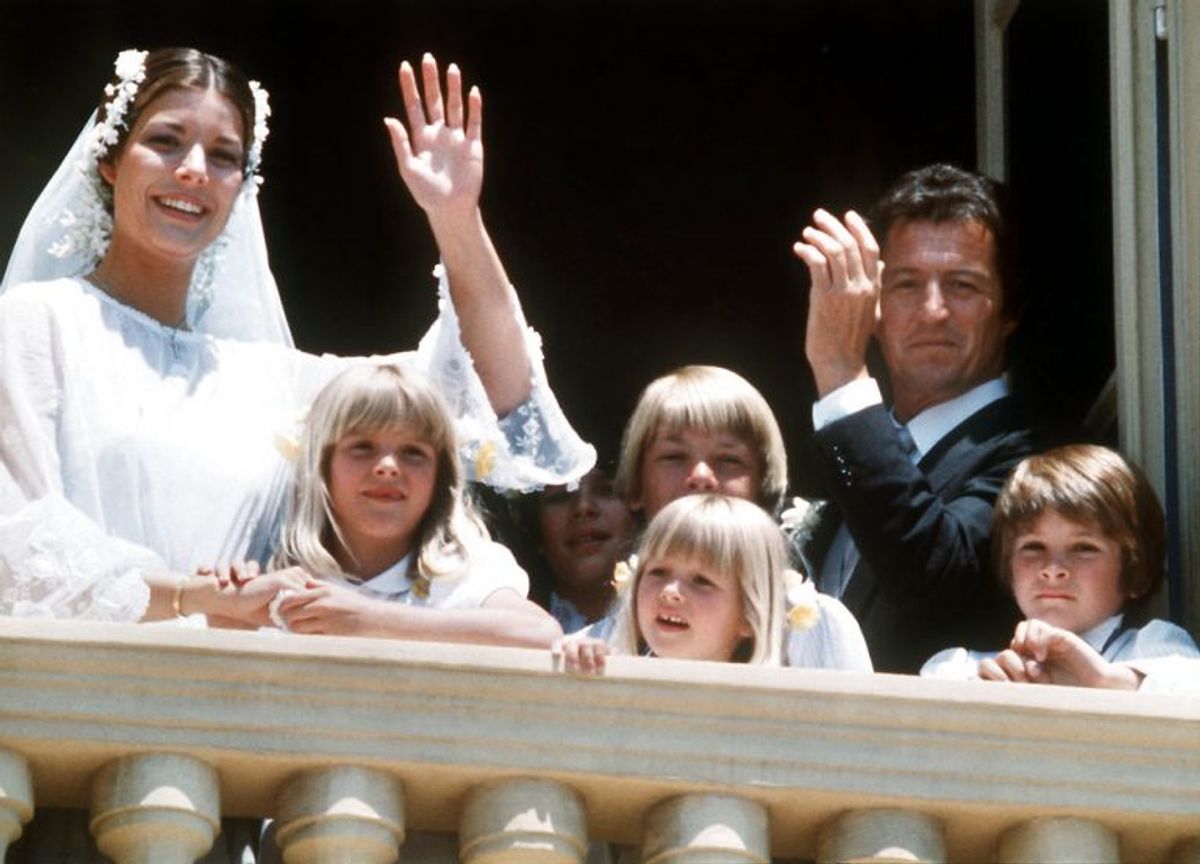 1978-1980: Prinsesse Carolines første ægteskab varede blot to år. Her var hun gift med den fransk-danske forretningsmand Philippe Junot. De blev skilt i oktober 1980. Klik videre i galleriet for at se flere royale skilsmisser. Foto: Scanpix (Arkivfoto)