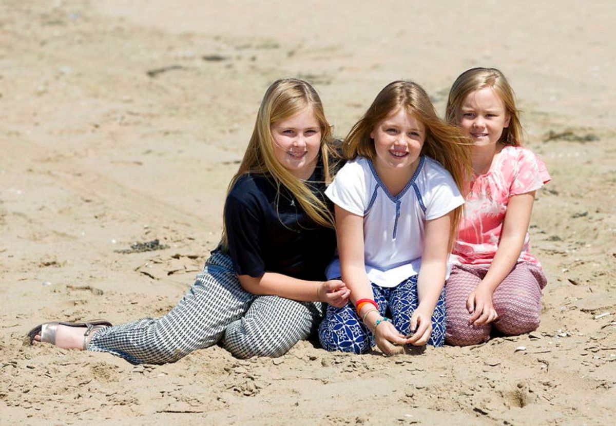 Her er de tre skønne børn fotograferet på en ferie i 2015. (Foto: Scanpix) KLIK FOR FLERE FANTASTISKE BILLEDER AF FAMILIEN!