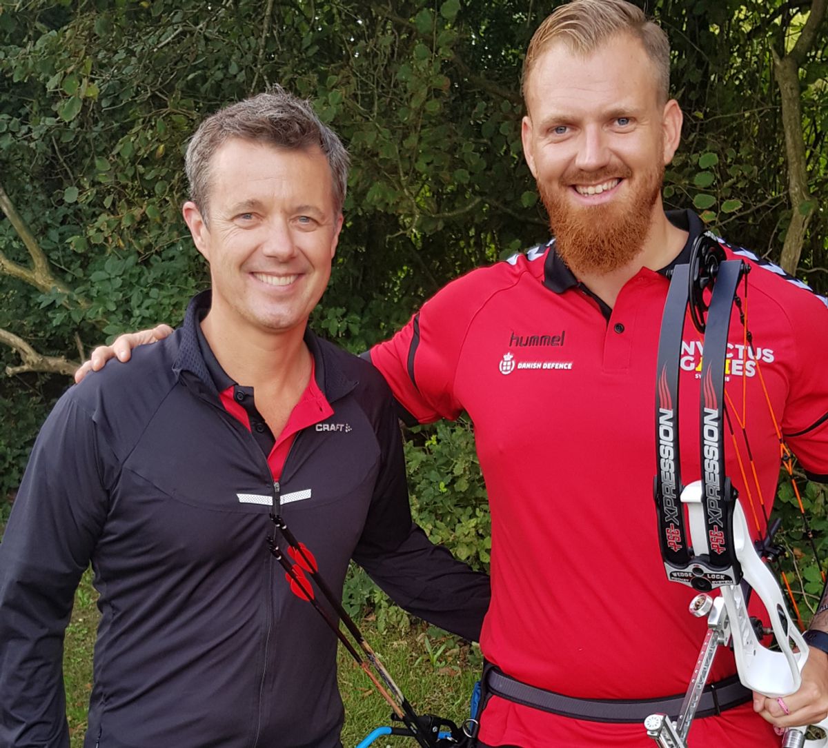 Afghanistanveteranen Pierre Skovgaard (th.) med kronprins Frederik. (Foto: Privatfoto)