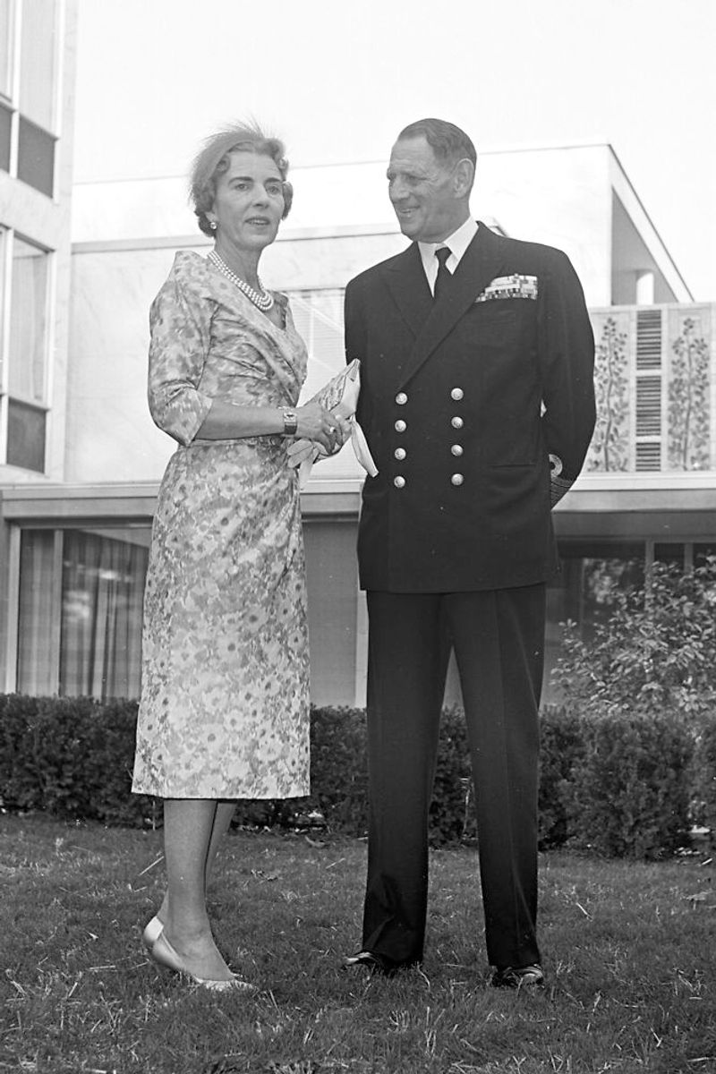 Dronning Ingrid og Kong Frederik IX besøger den danske ambassade i Washington. Arkivfoto: Scanpix
