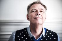 Klaus Riskær skal være far – for sjette gang