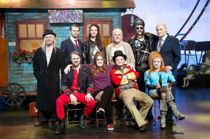 Se de første billeder fra “Midt om natten”