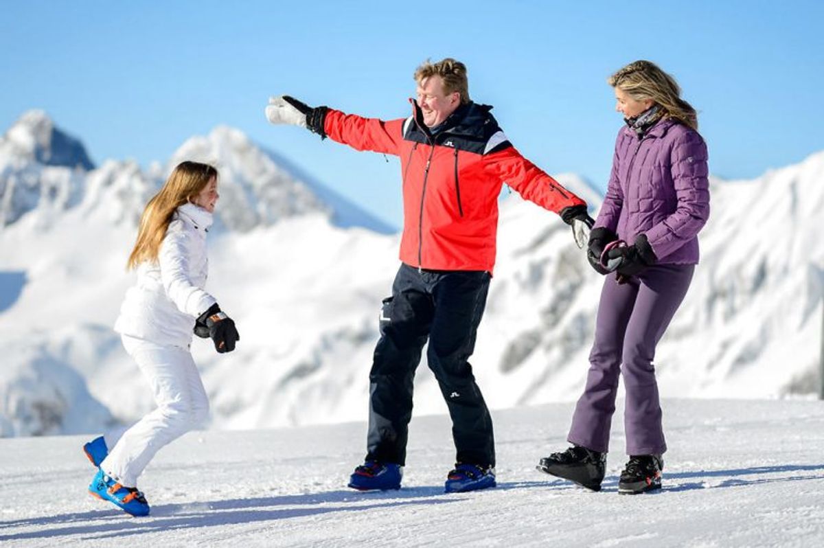 Prinsesse Ariane ses her med kong Willem-Alexander og dronning Maxima. Foto: DIETMAR STIPLOVSEK/Scanpix.