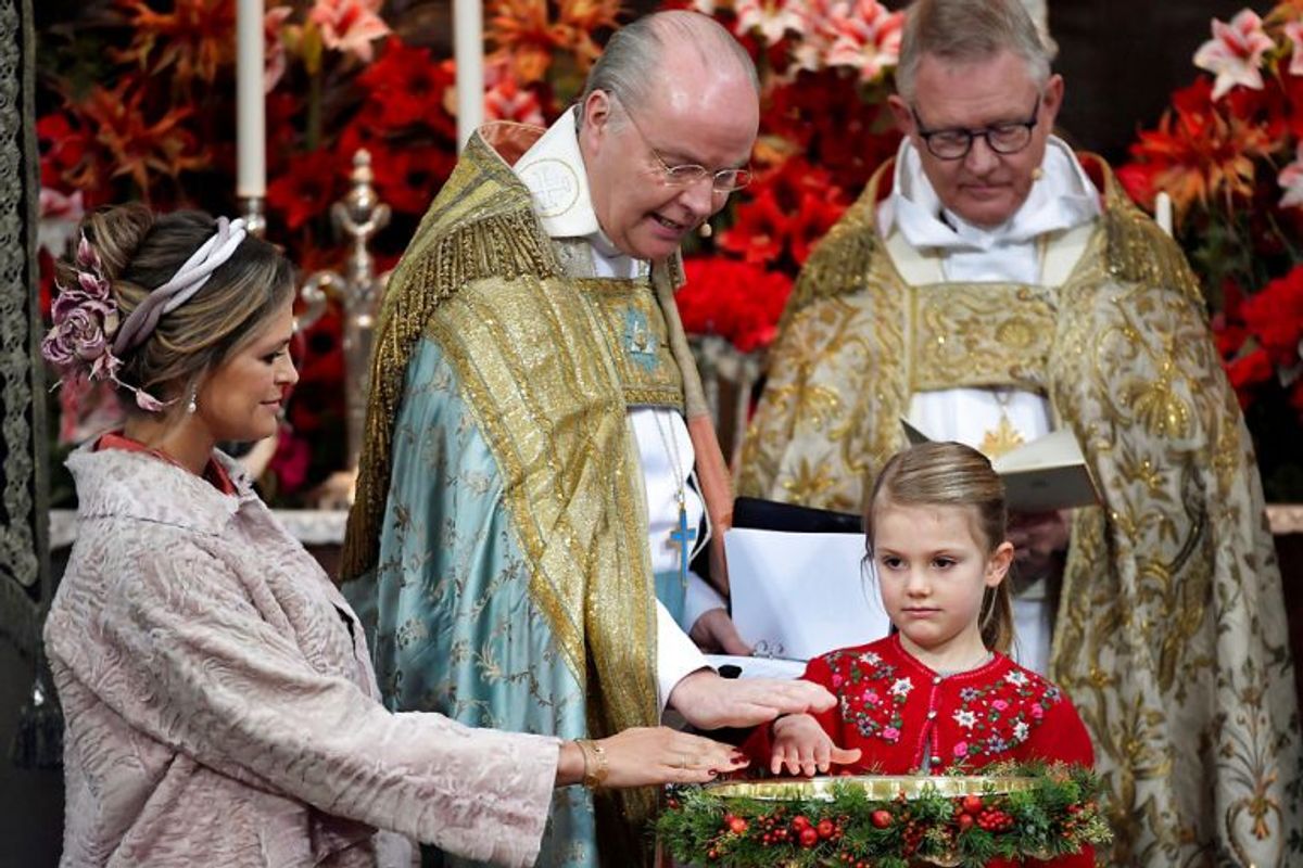 Kronprinsessens ældste datter har fødselsdag – her ses prinsesse Estelle ved prins Gabriels dåb den 1. december 2017. Arkivfoto: Jonas Ekstromer/Scanpix