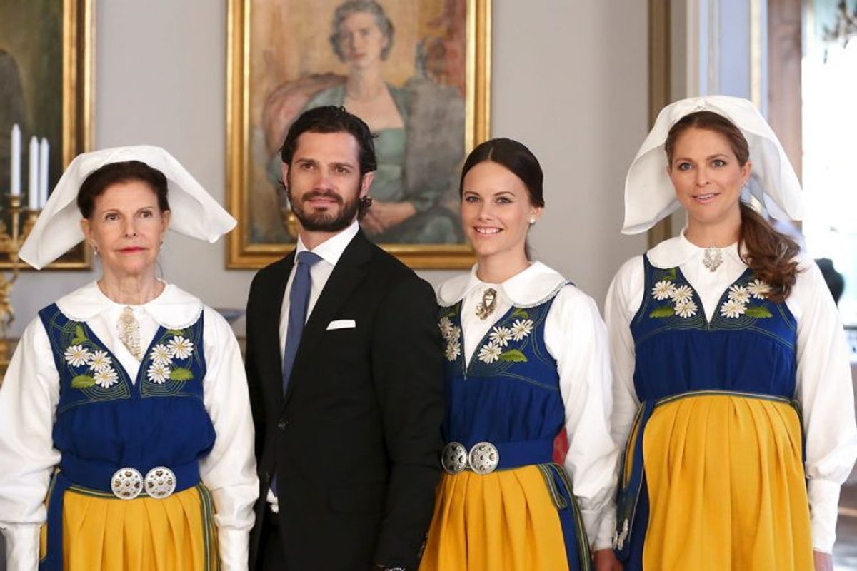 Her ses dronning Silvia med to af sine børn samt en svigerdatter. Fra venstre er det dronning Silvia, prins Carl Philip, hans kone Sofia Hellqvist og prinsesse Madeleine. Arkivfoto: Jan Erik Henriksson/Scanpix