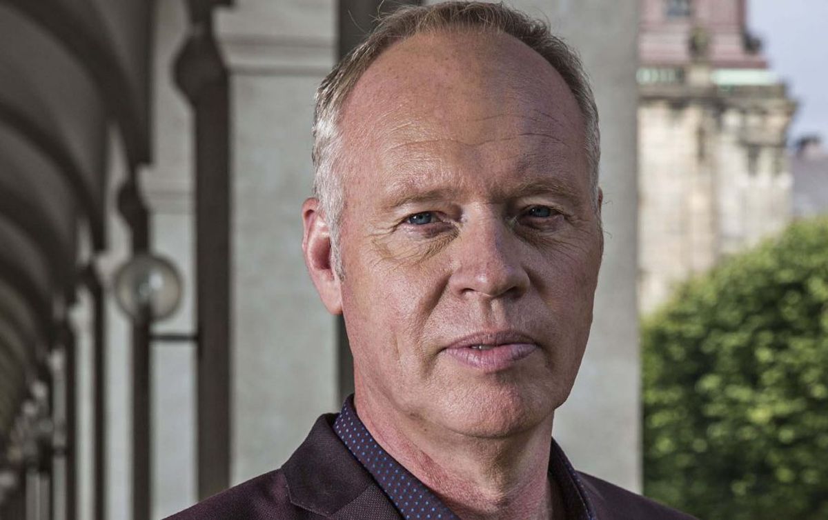 Transportminister Ole Birk Olesen (LA) har set sig sur på politisk kommentator hos TV2 Michael Kristiansen (billedet) – og omvendt. Foto: Per Arnesen/TV2.