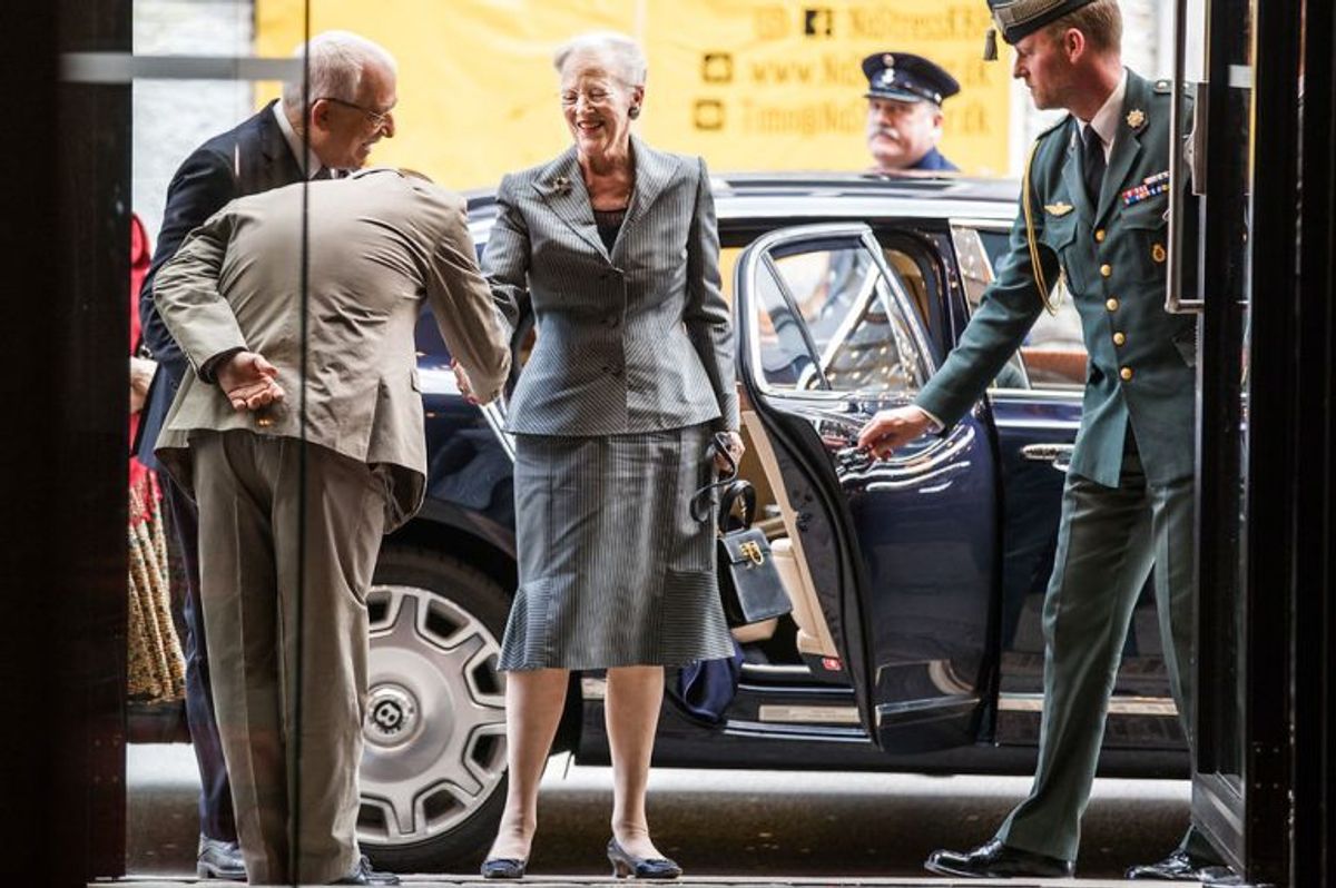 Dronning Margrethe var med som privat gæst, da hun var med til at hylde skuespillerinde Ghita Nørby. KLIK VIDERE OG SE FLERE BILLEDER. Foto: Martin Sylvest/Scanpix